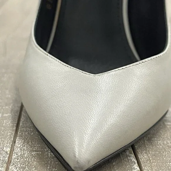 Saint Laurent Leather Pointed Pumps In White - Picture 10 of 16